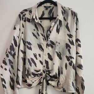 Express XL Monochrome Abstract Button Down Shirt